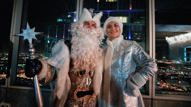 Москва Снегурочка и Деда Мороз